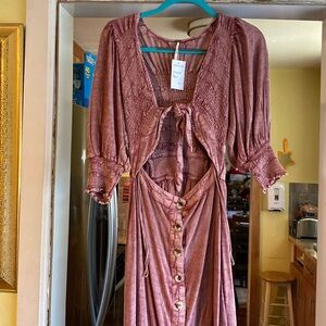 Free people maxi dress, size S/P new,burgundy.